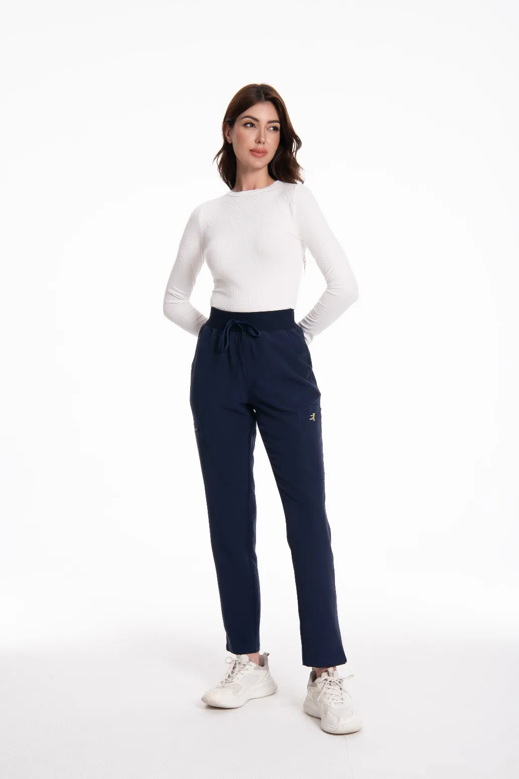 KUNGFU SCRUBS Sous-vêtement médical sans couture col rond manches longues femme